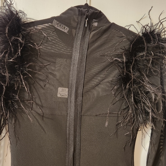 Akira new with tags bandage black dress Medium with feather bottom and sleeves - Picture 7 of 11